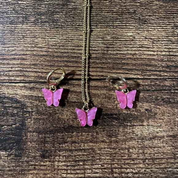Fuchsia butterfly earrings and necklace set - Picture 1 of 1